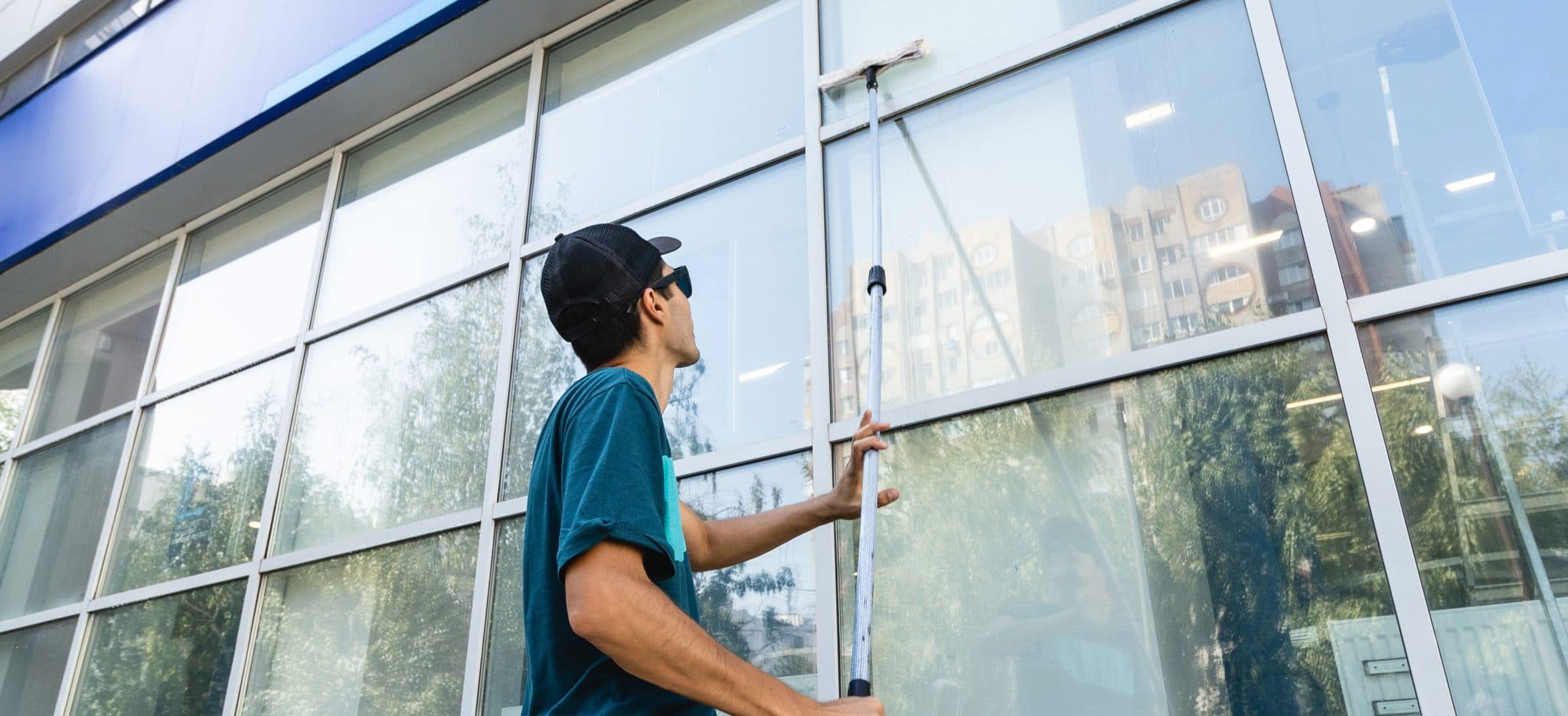 What Do Professional Window Cleaners Use to Clean Windows